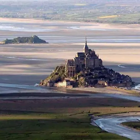 Location Saisonniere A Cogles *